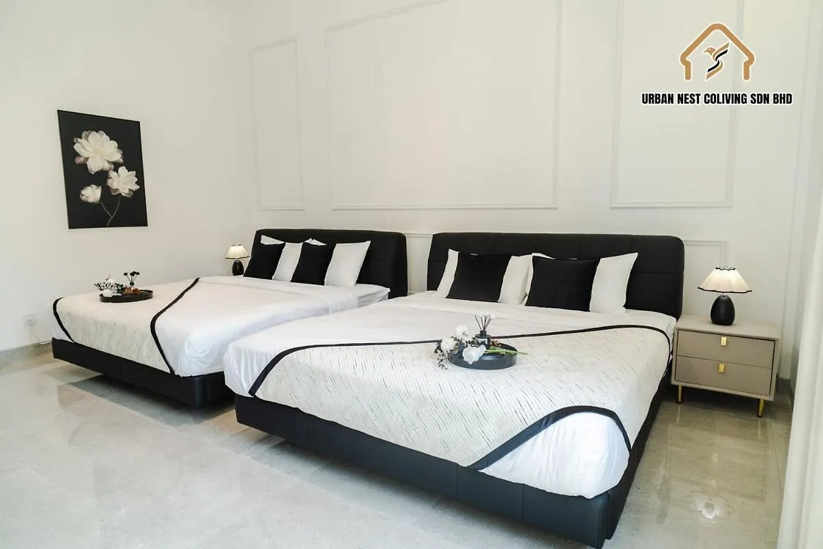 Georgetown Elegant Chanel-Style Ktv 4Br 18Pax A 0*, George Town Malezya