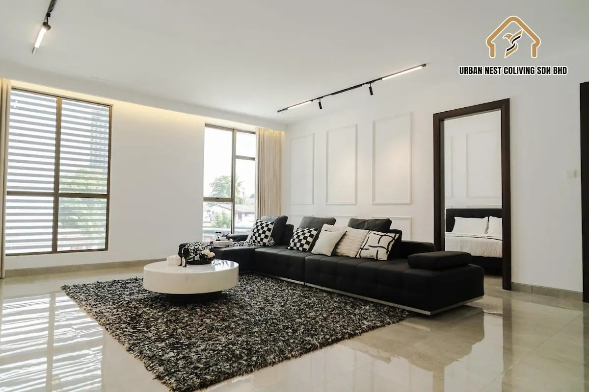 Georgetown Elegant Chanel-Style Ktv 4Br 18Pax A location